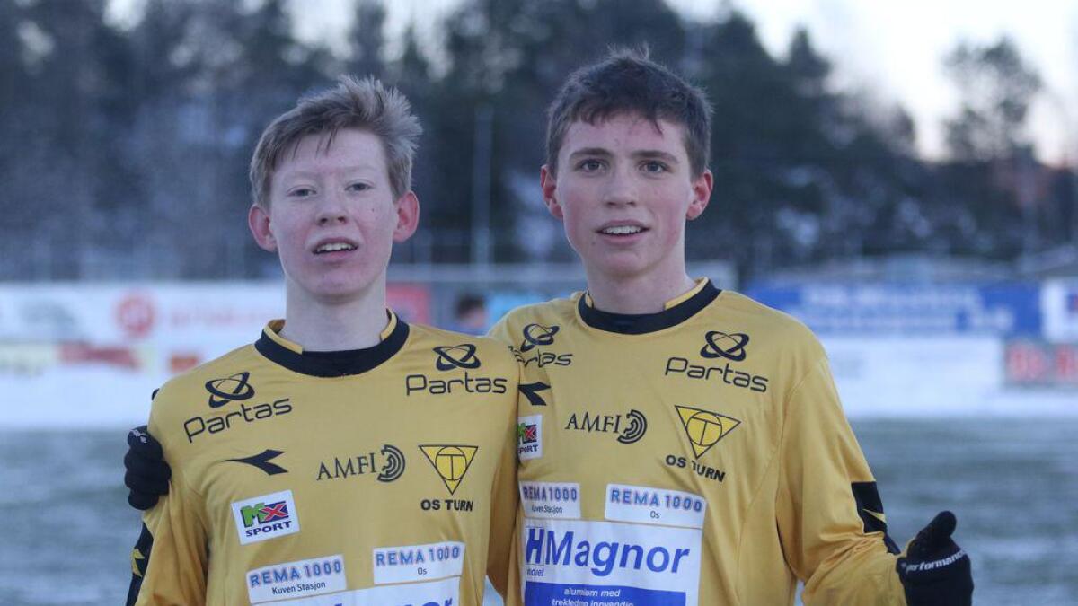 Ole Martin Kolskogen og Vegard Skeie er to lovande spelarar frå 2000-generasjonen på Kuventræ. Dei var klar på at A-lag-fotballen så absolutt gav meirsmak.