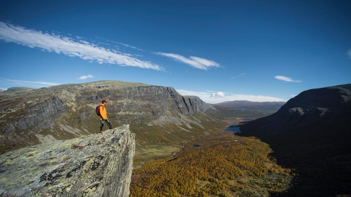 Frå klippa har ein panoramautsikt over Hydalen. Vil dette bli Hemsedals neste store attraksjon?