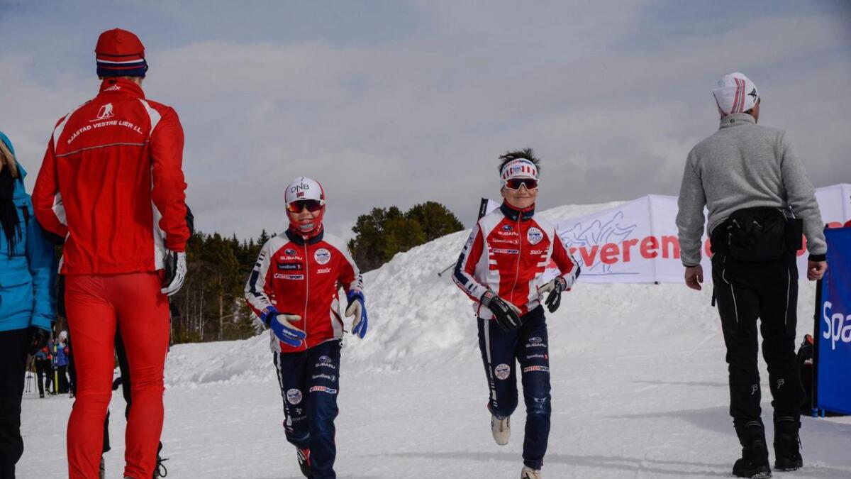 (f.v.) Erik Espeli og Eskil Mæland-Herheim varmar opp før start.